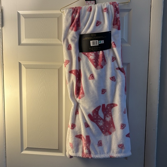 Rachel Roy throw - Picture 4 of 7